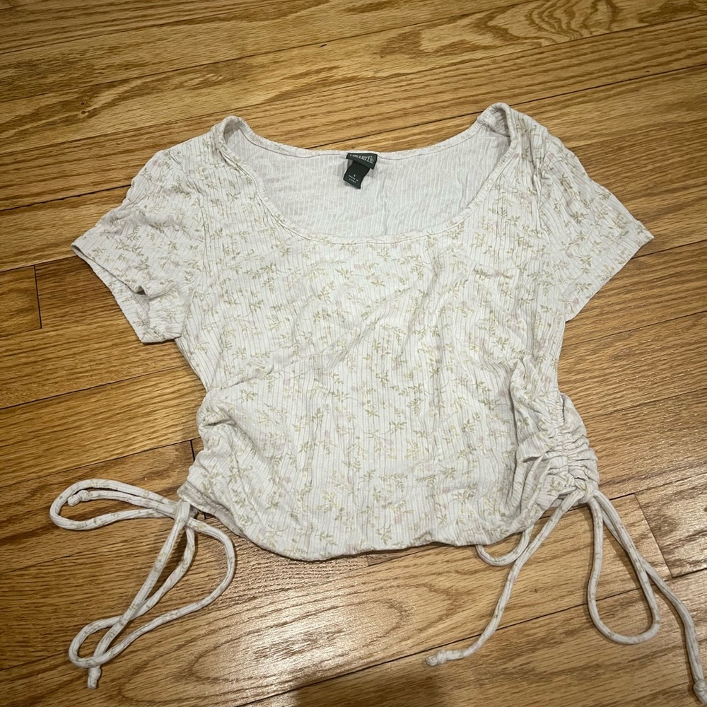 Wild fable white, pink, and green floral ruched crop top